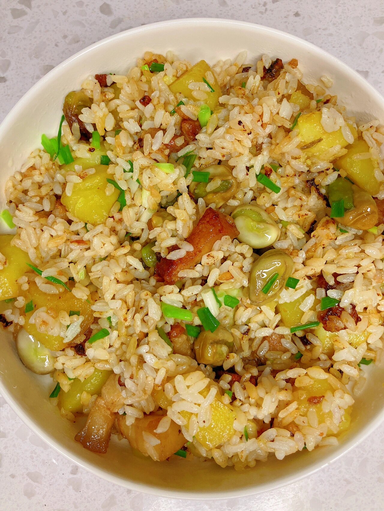 五花肉土豆焖饭,这也太好吃了吧