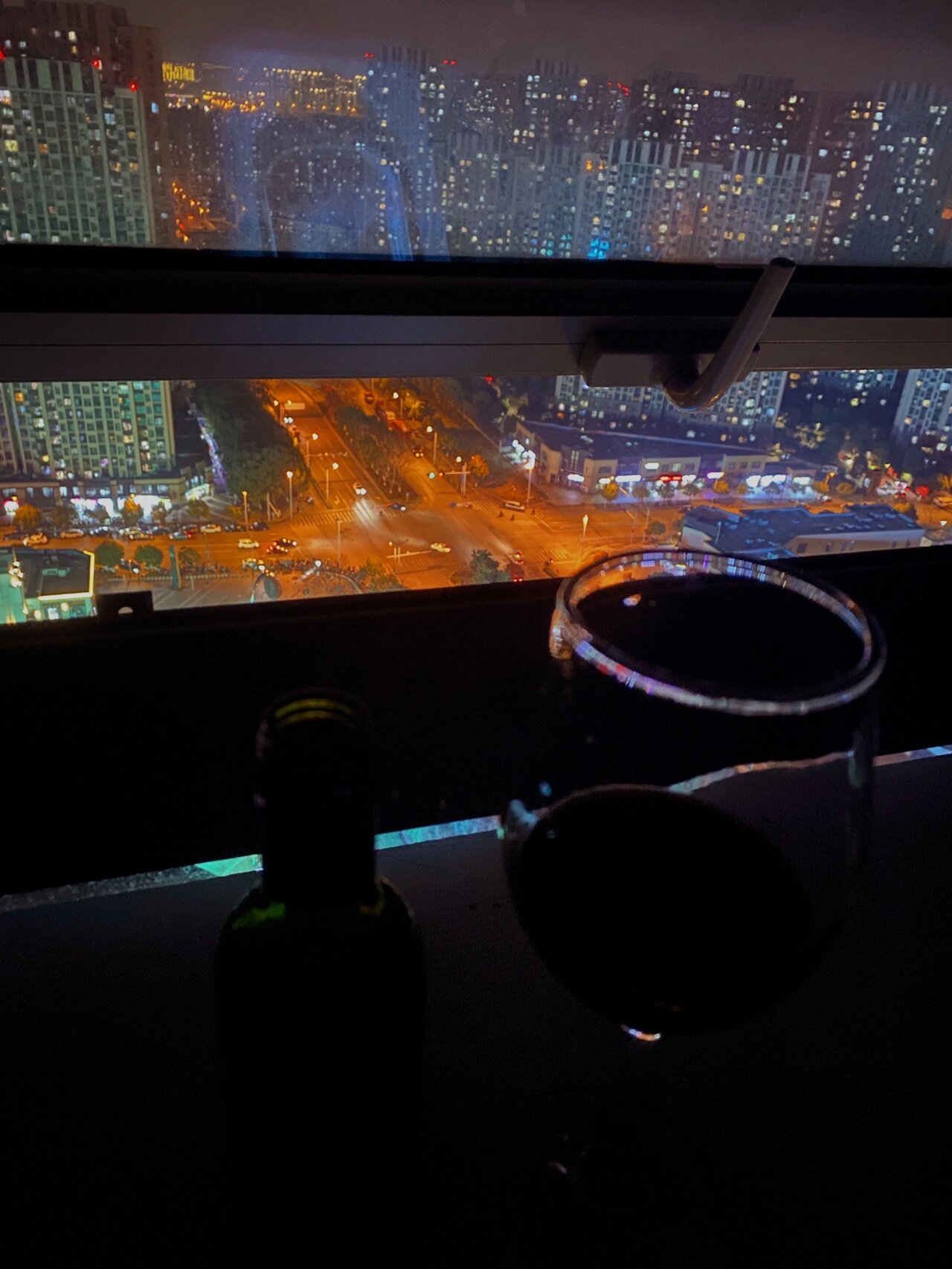 喝完红酒能喝牛奶吗(喝完红酒能喝牛奶吗?) 喝完红酒能喝牛奶吗(喝完红酒能喝牛奶吗?)