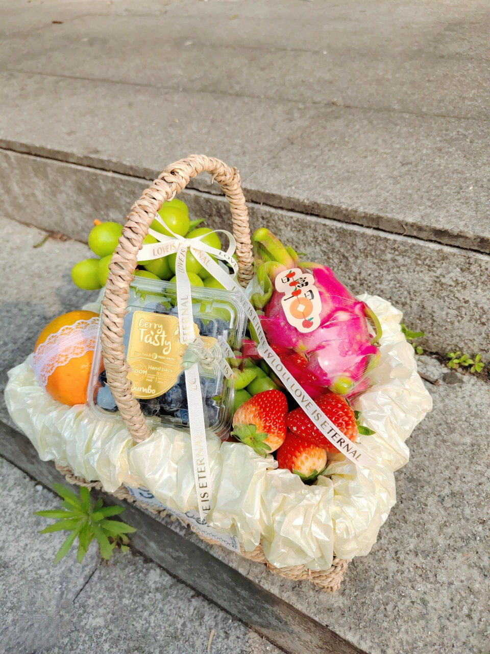 手提水果果篮|长沙  水果果篮一般什么场合送? 果篮一定是送给病人吗?