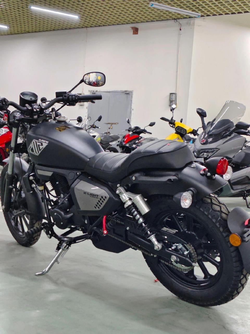 钱江荣光 202!9800!22 年 12 月,全新车!