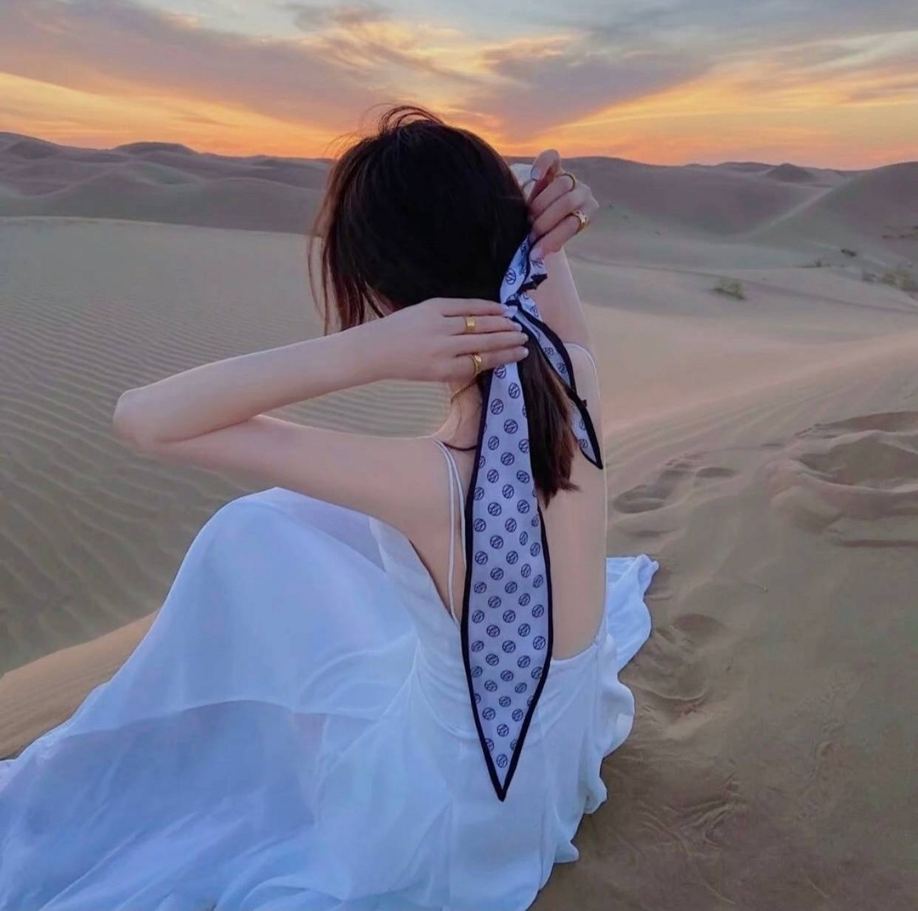 女生头像微信背景图 当下很火的丝带发型简直不要太仙