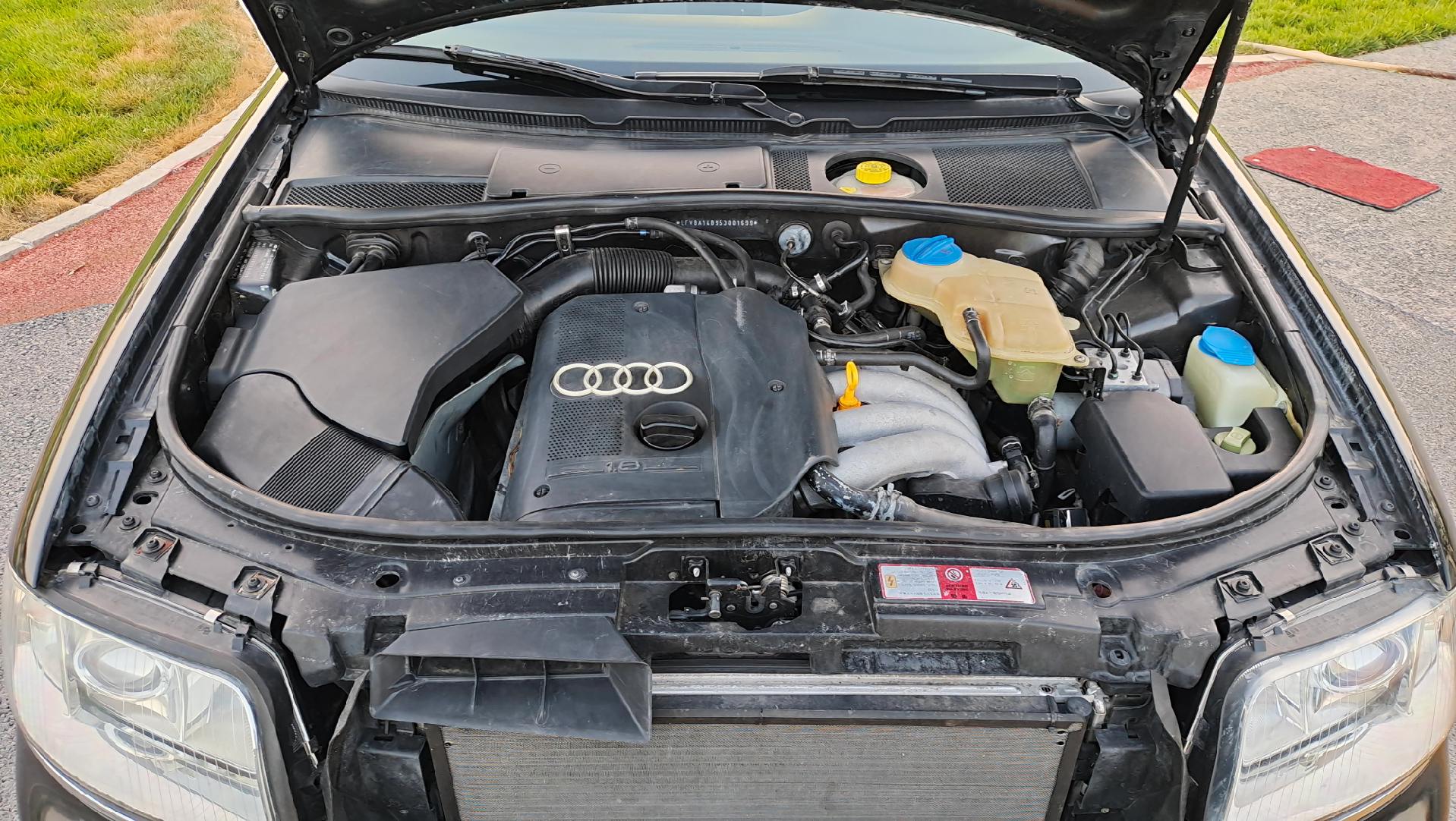 老款奥迪a6发动机