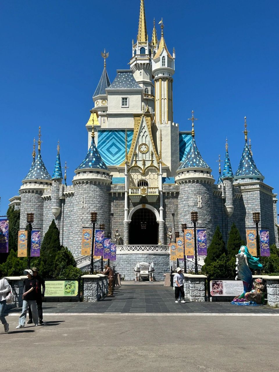 山东自驾,蓬莱欧乐堡-烟台 今天一整天几乎献给了欧乐堡梦幻乐园.