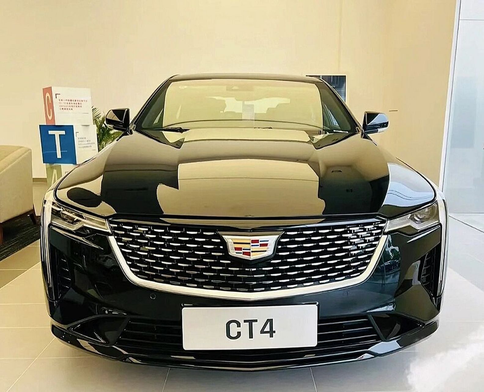 9月落地价90凯迪拉克ct4最新车主成交价 对于追求驾控乐趣的年轻