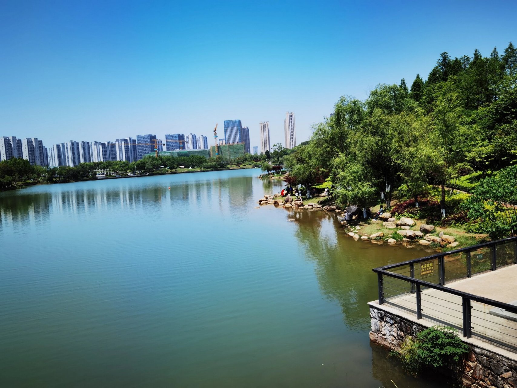长沙尖山湖公园:长沙市的第二大山体公园 长沙五一这里外地游客较少