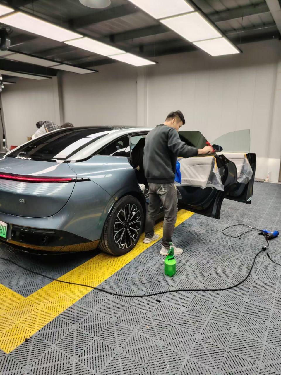 极氪007贴膜量子膜水晶80 钛金16.