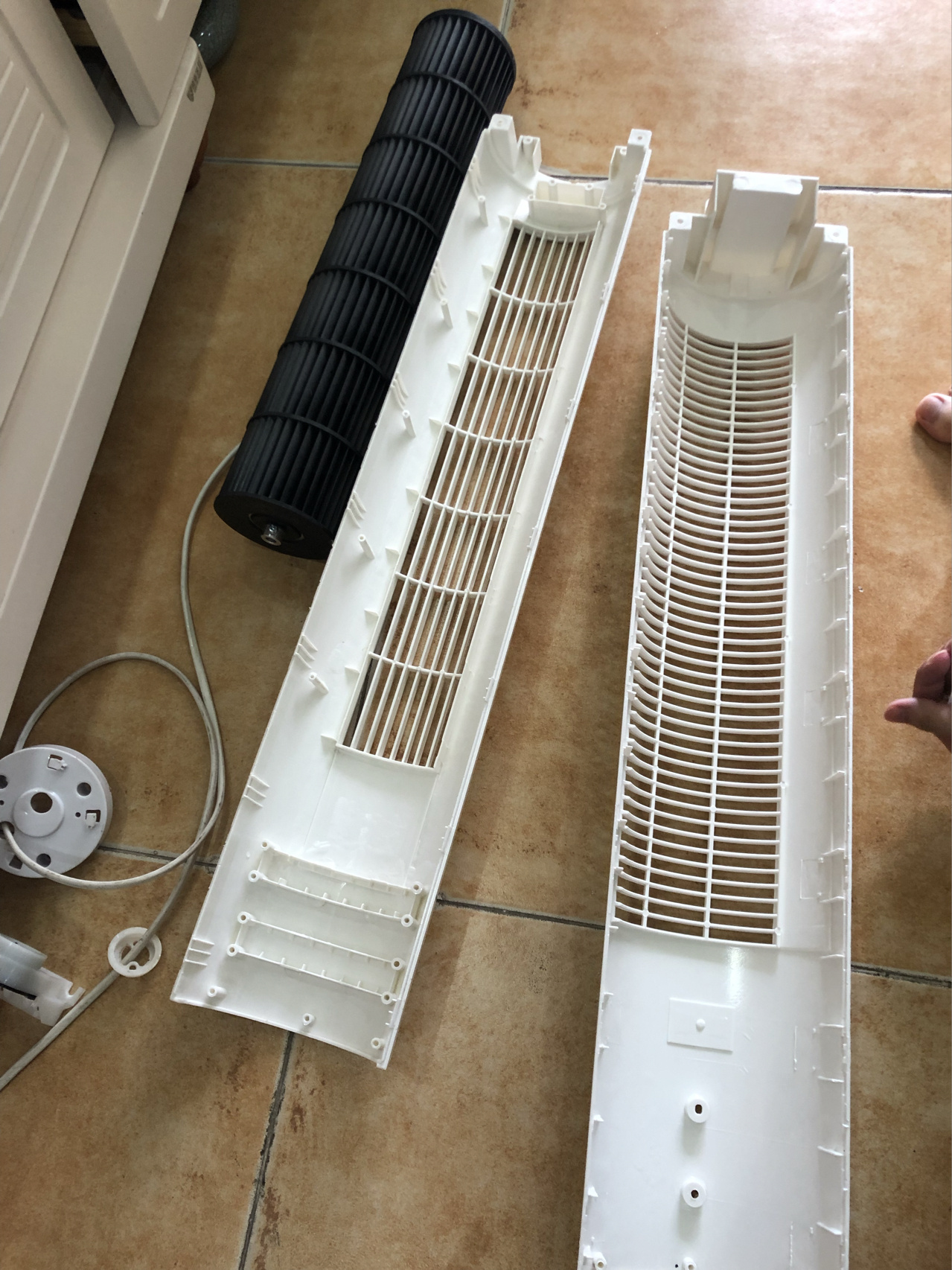 tcl塔扇拆机清洁和安装～ 2017年5月20日买的tcl塔扇,用了四年了,机芯