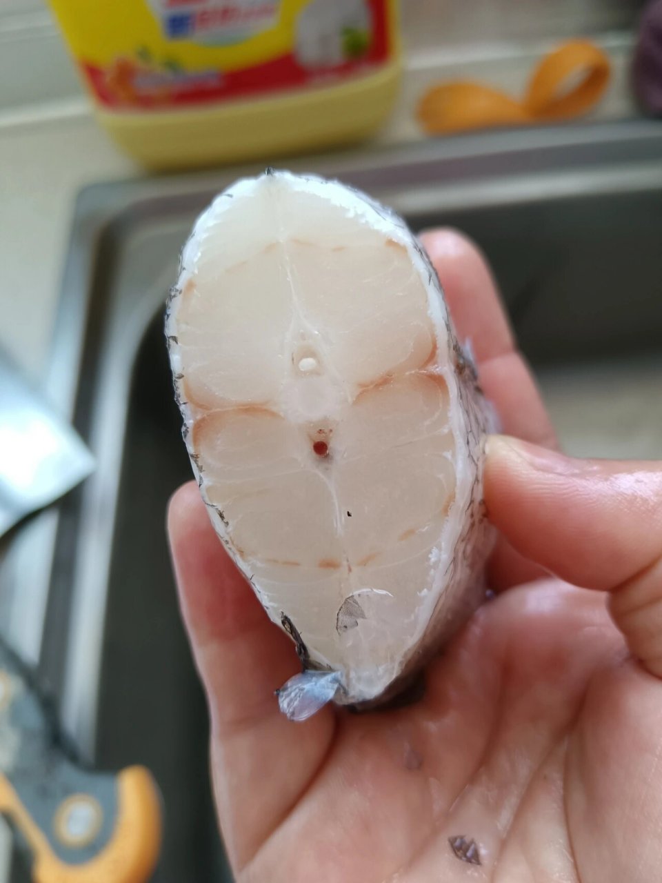 商家说是俄罗斯什么细鳞状鳕鱼和水鳕鱼,我看着和图片油鱼差捕噜