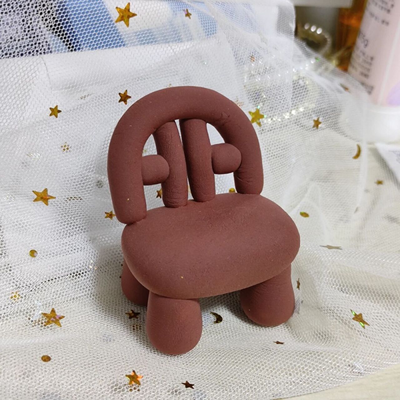 粘土做的软乎乎椅子(附设计简图) 椅子腿忒粗了,取名象腿椅,哈哈