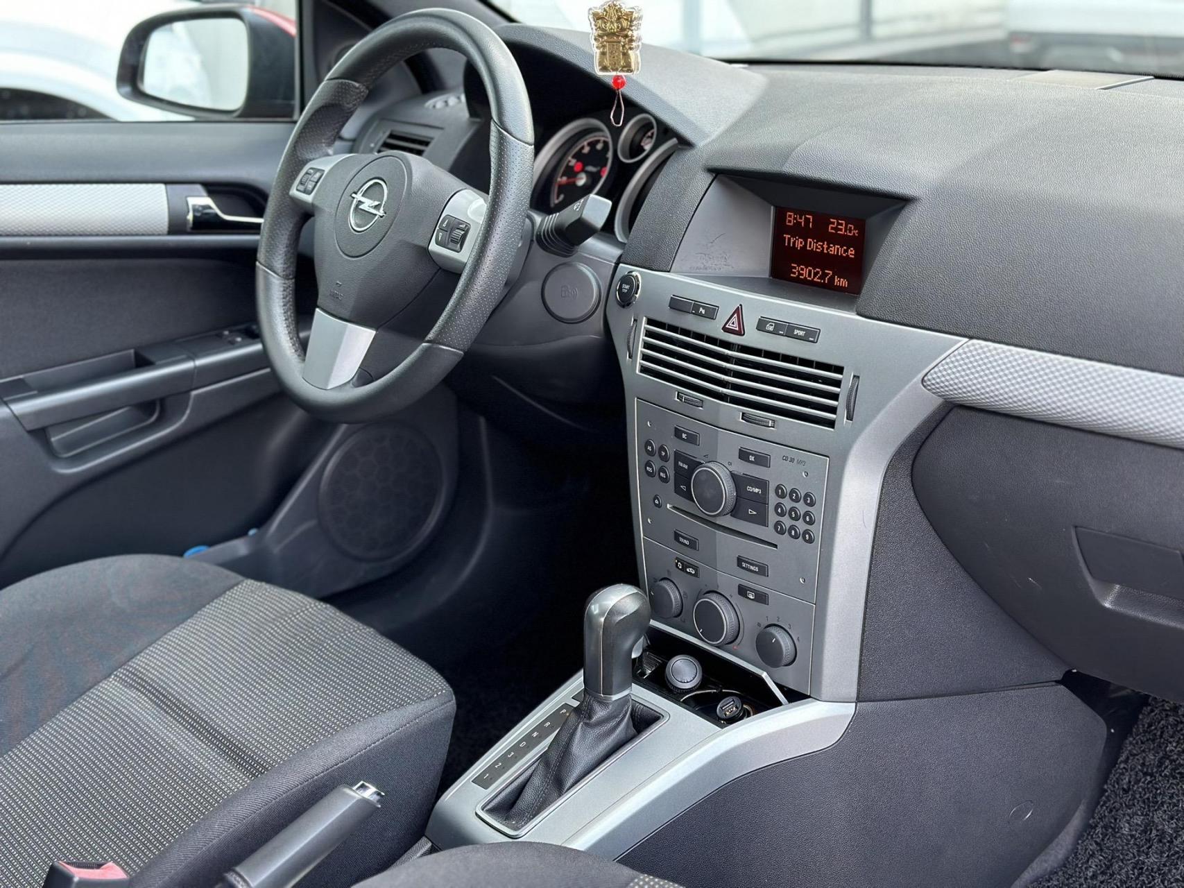 欧宝雅特 gtc三门版 原装进口 1.8t 4万来公里