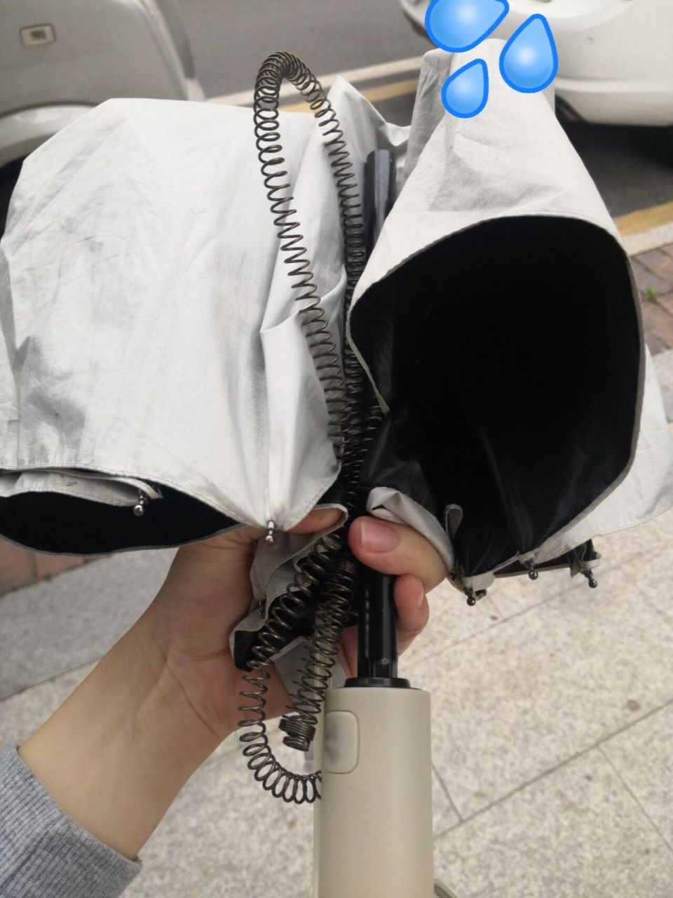 自动伞90坏了怎么修  今天早上上班路上突然坏了