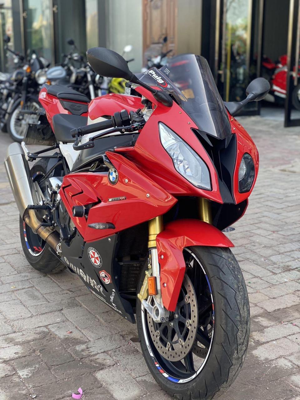 17年大贸宝马s1000rr顶配,定速巡航,手把加热,锻造轮毂,改装rcs上泵