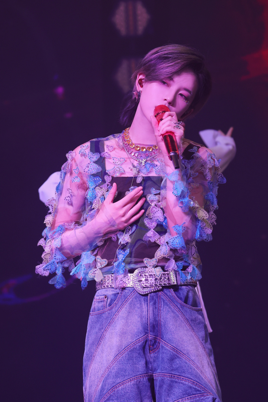 陆柯燃k 2023 「epiphany」主题巡演  78 在音乐中翩翩着陆03