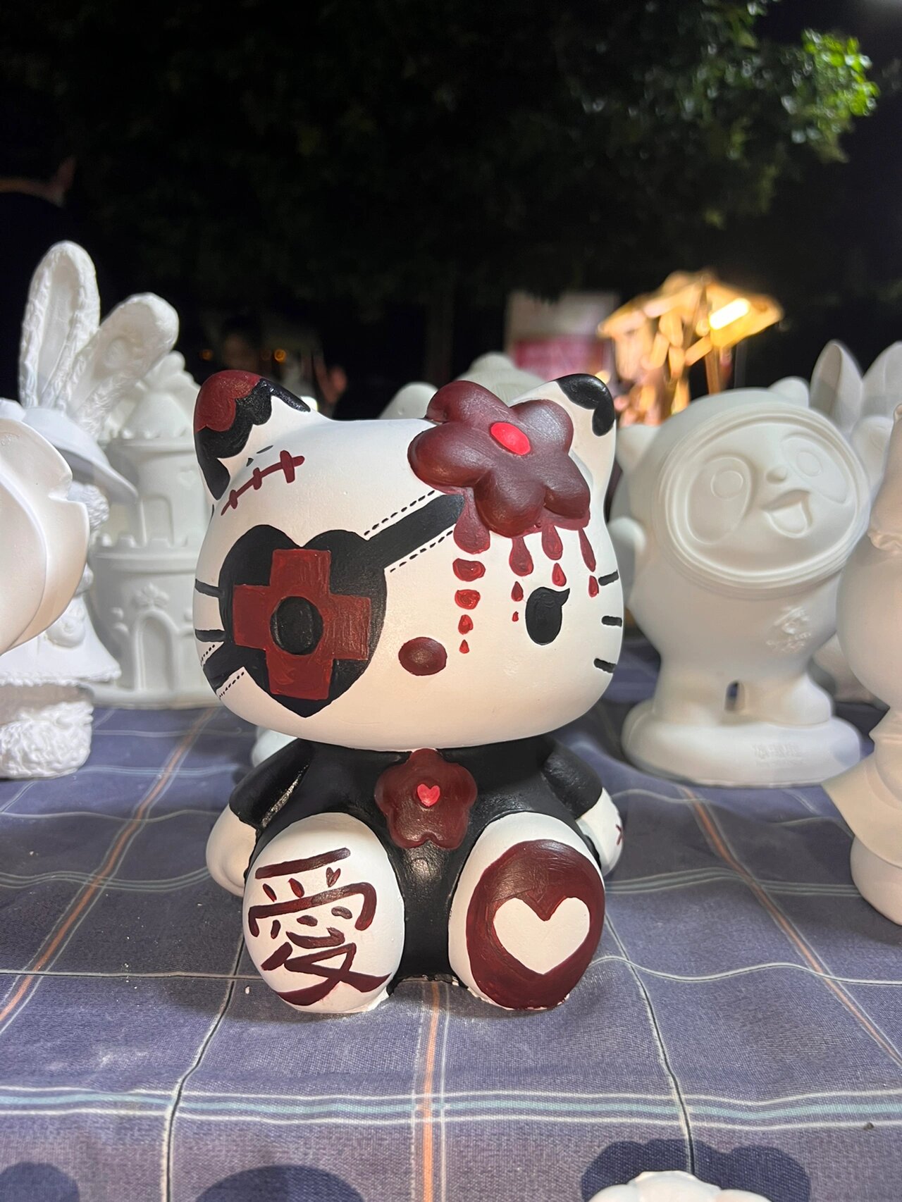 暗黑系丨hello kitty 石膏娃娃