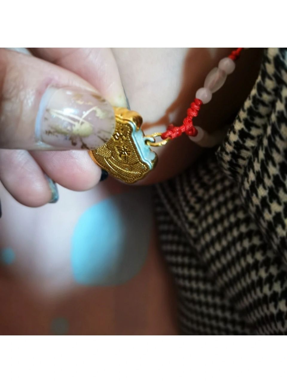 黄金掉漆是买到假货了么?