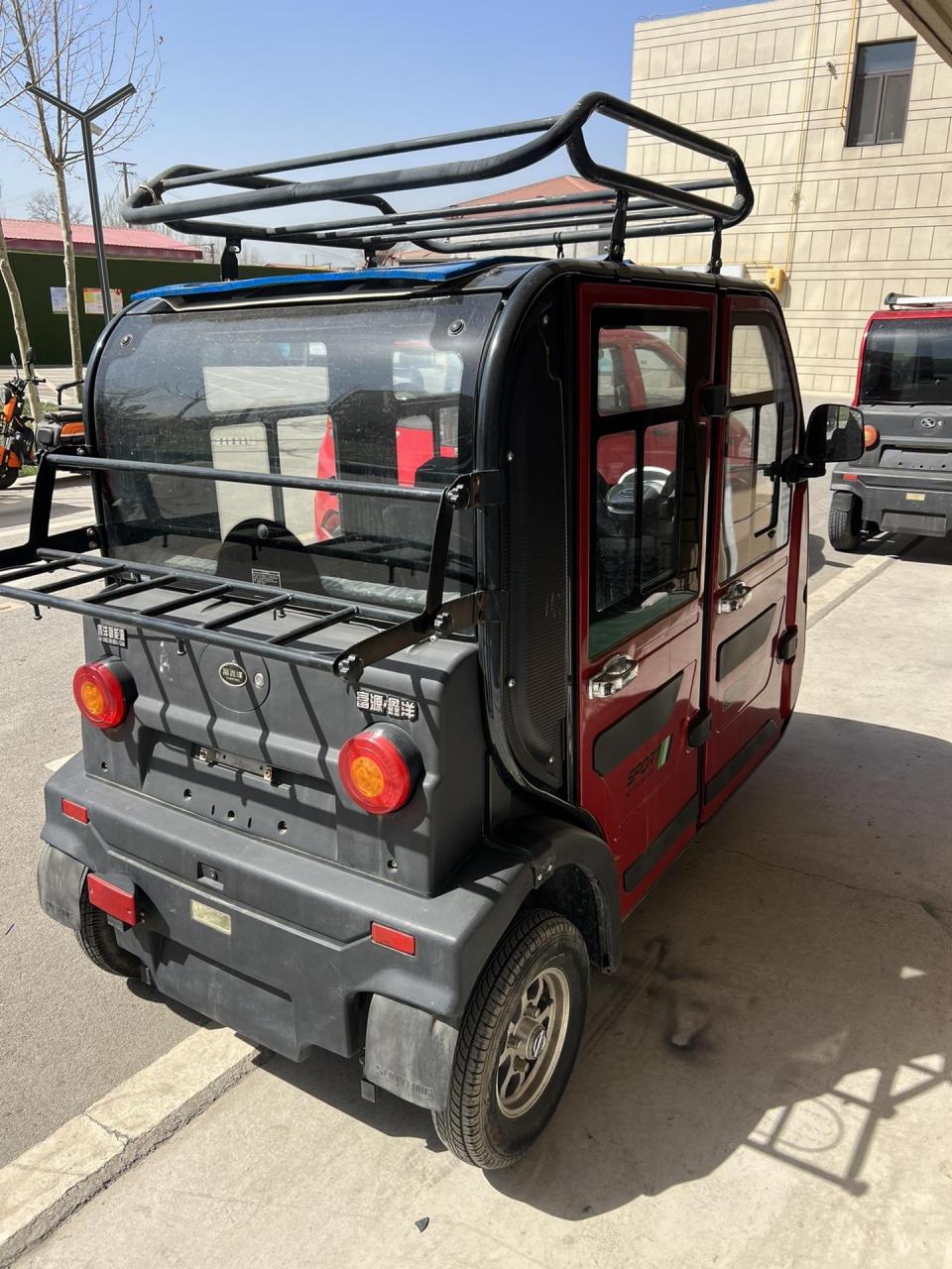 新到富鑫洋电动三轮车,仅行驶2000公里,双锂电续航一百多里地,里外9成