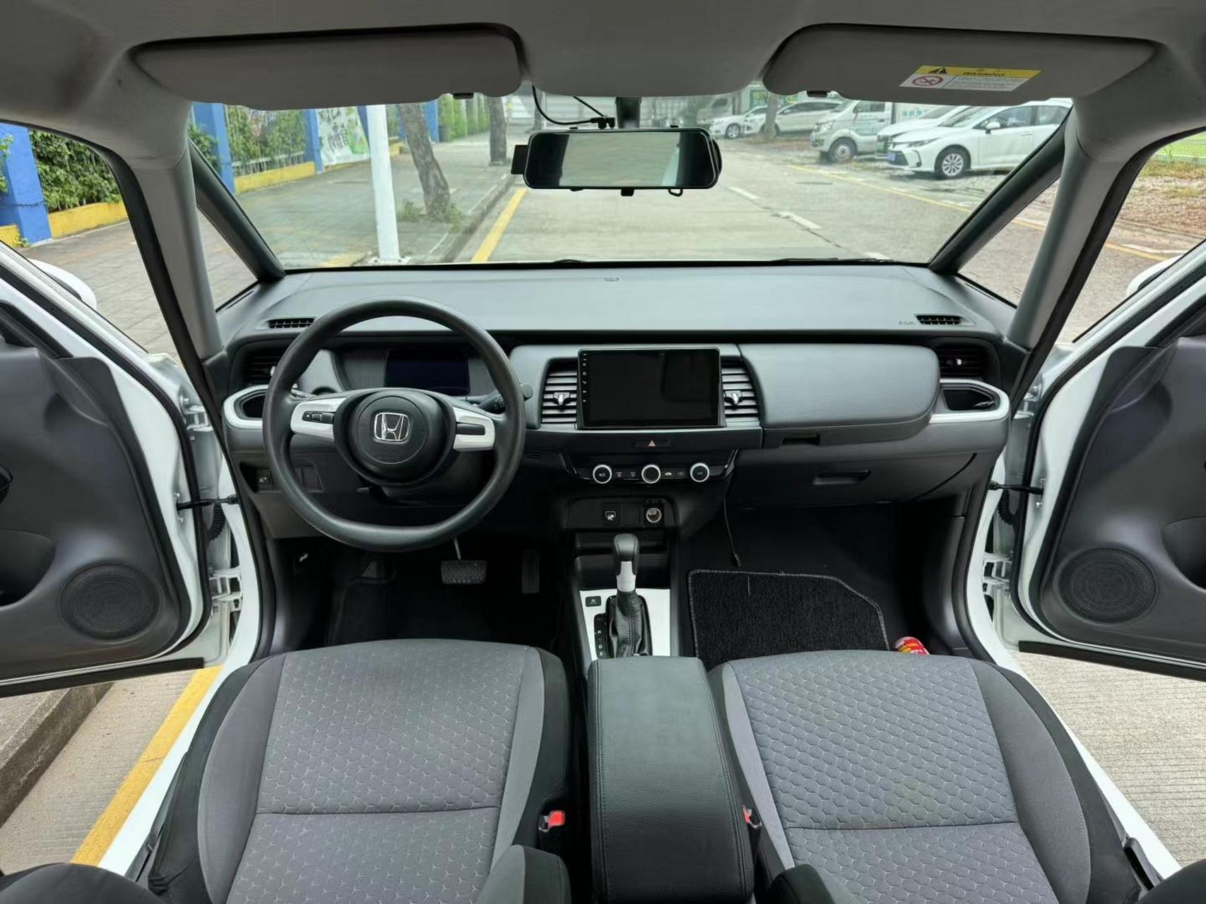 2021年2月新款本田飞度1.