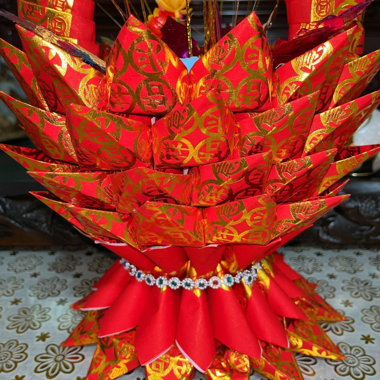 潮汕中秋塔「花篮」 寓意:好事成双,生意兴隆,年年丰收.