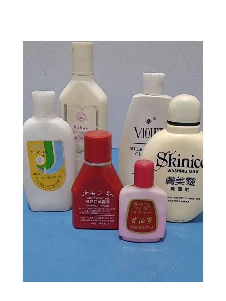 80年代和90年代护肤品展示,你见过几个