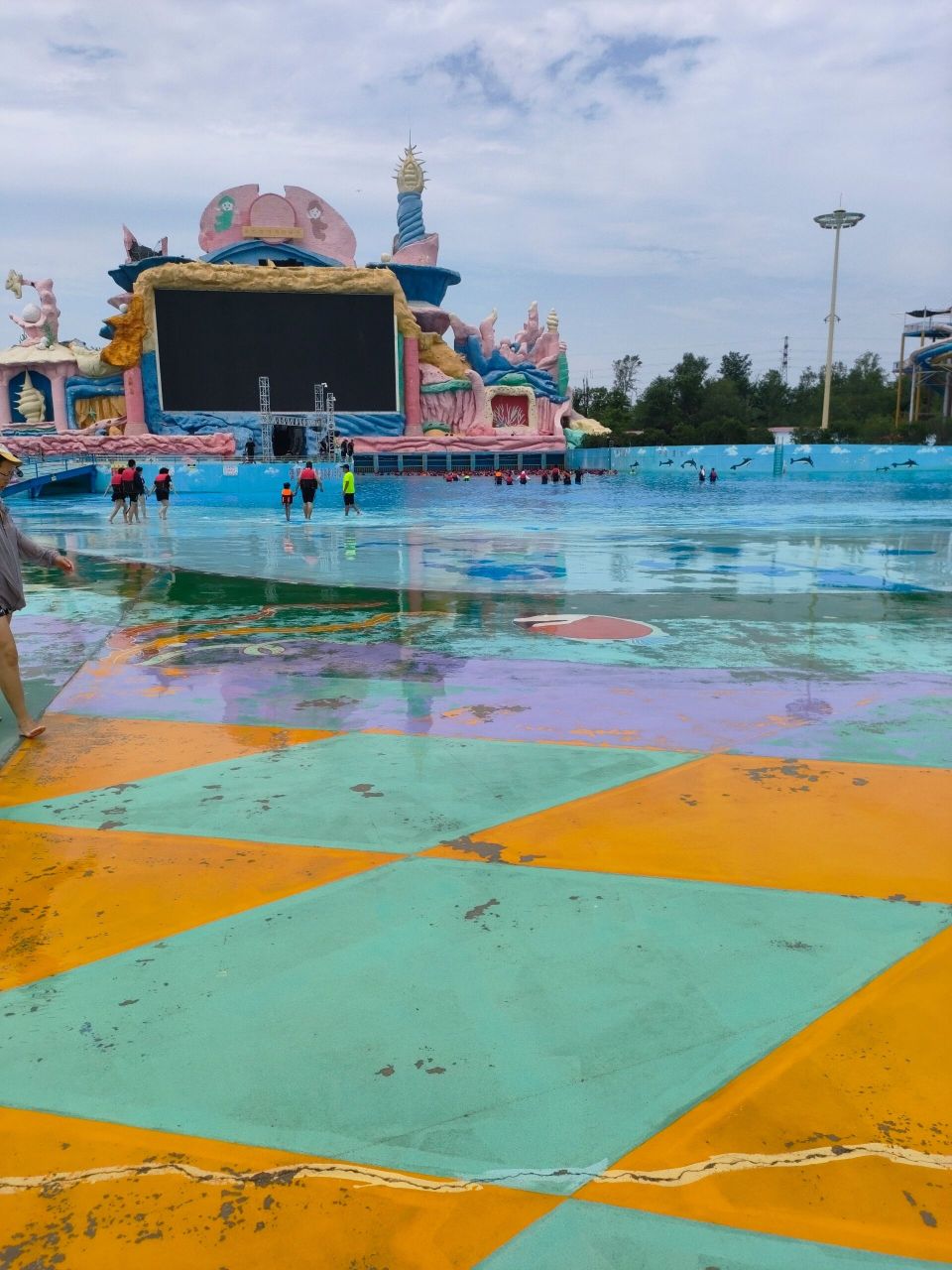 文登南海福地水上乐园 福地水上乐园位于文登市南海.