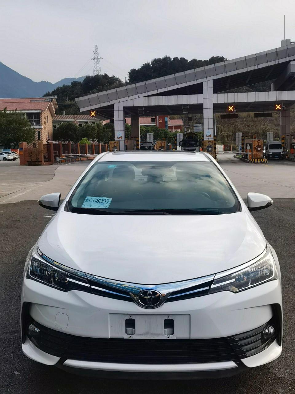 2018年4月上牌丰田卡罗拉:自动1.