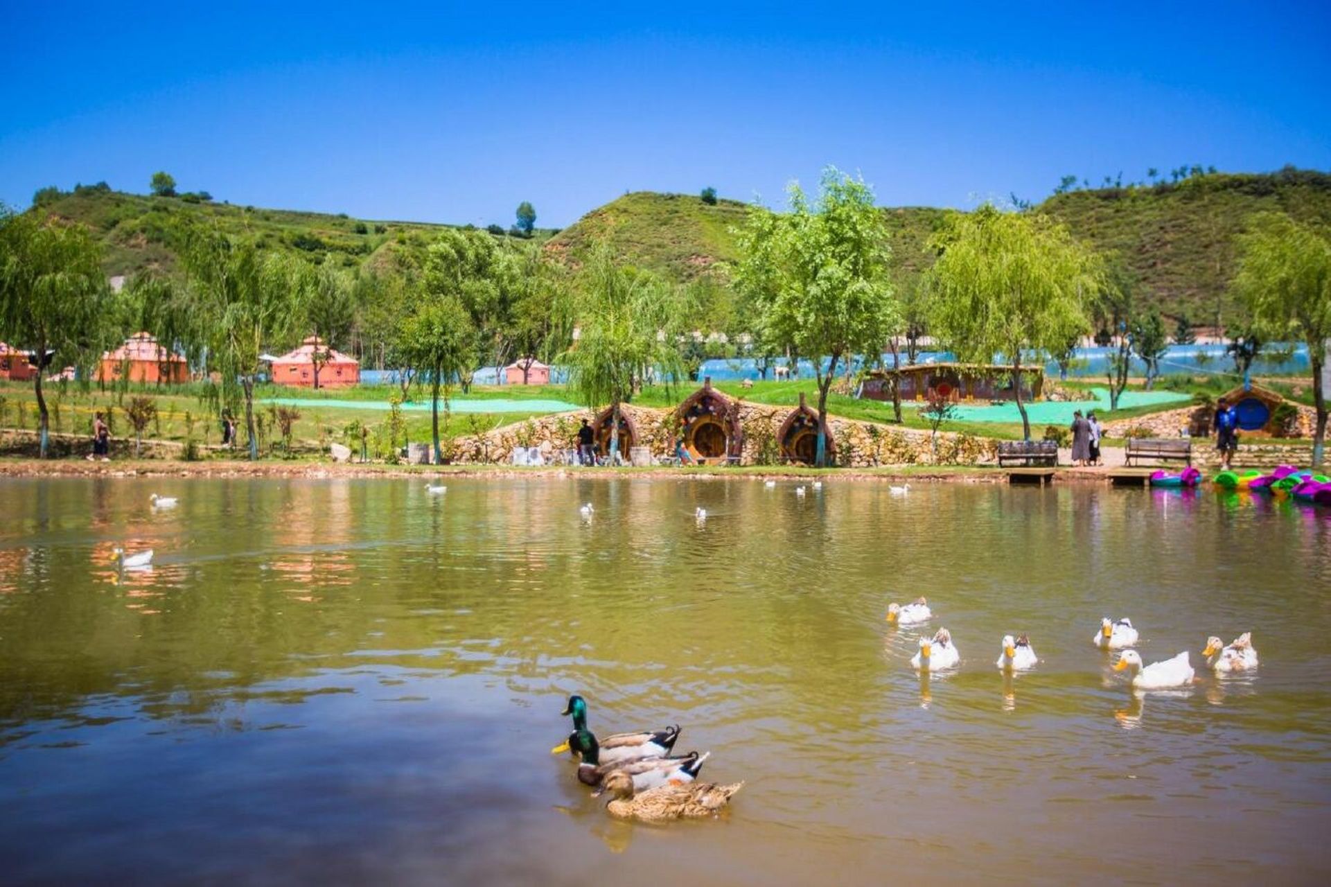 渭源鹿鸣谷,是假日避暑旅游的好去处.