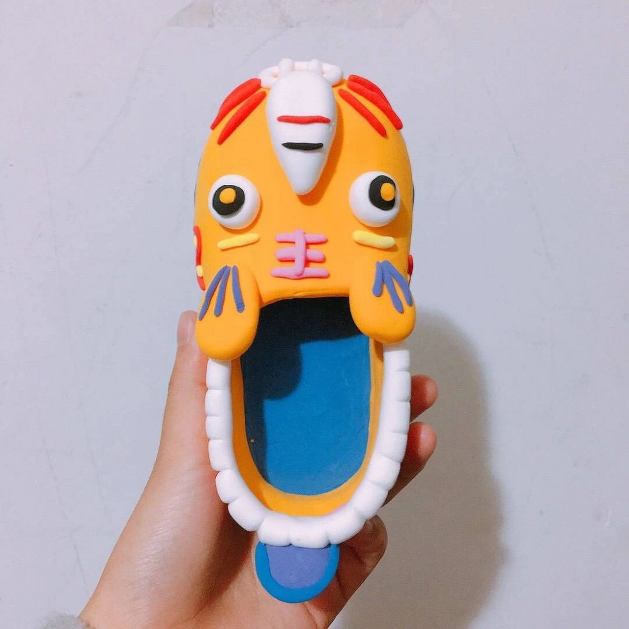 小时候的中国传统文化——粘土虎头鞋手工