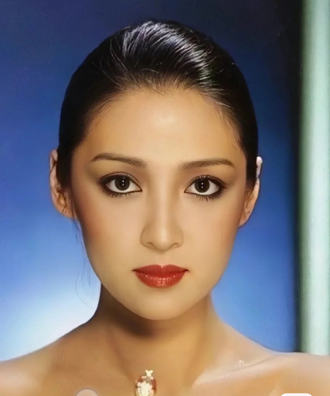 胡因梦:云在青天水在瓶(二) 胡因梦有一部电影,《六朝怪谈》-《马女》