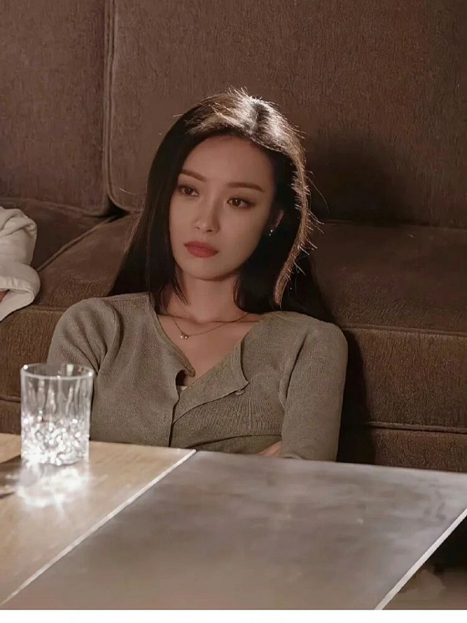 想拍一张倪妮这种感觉的照片做头像 不能说一模一样,只能说毫不相关