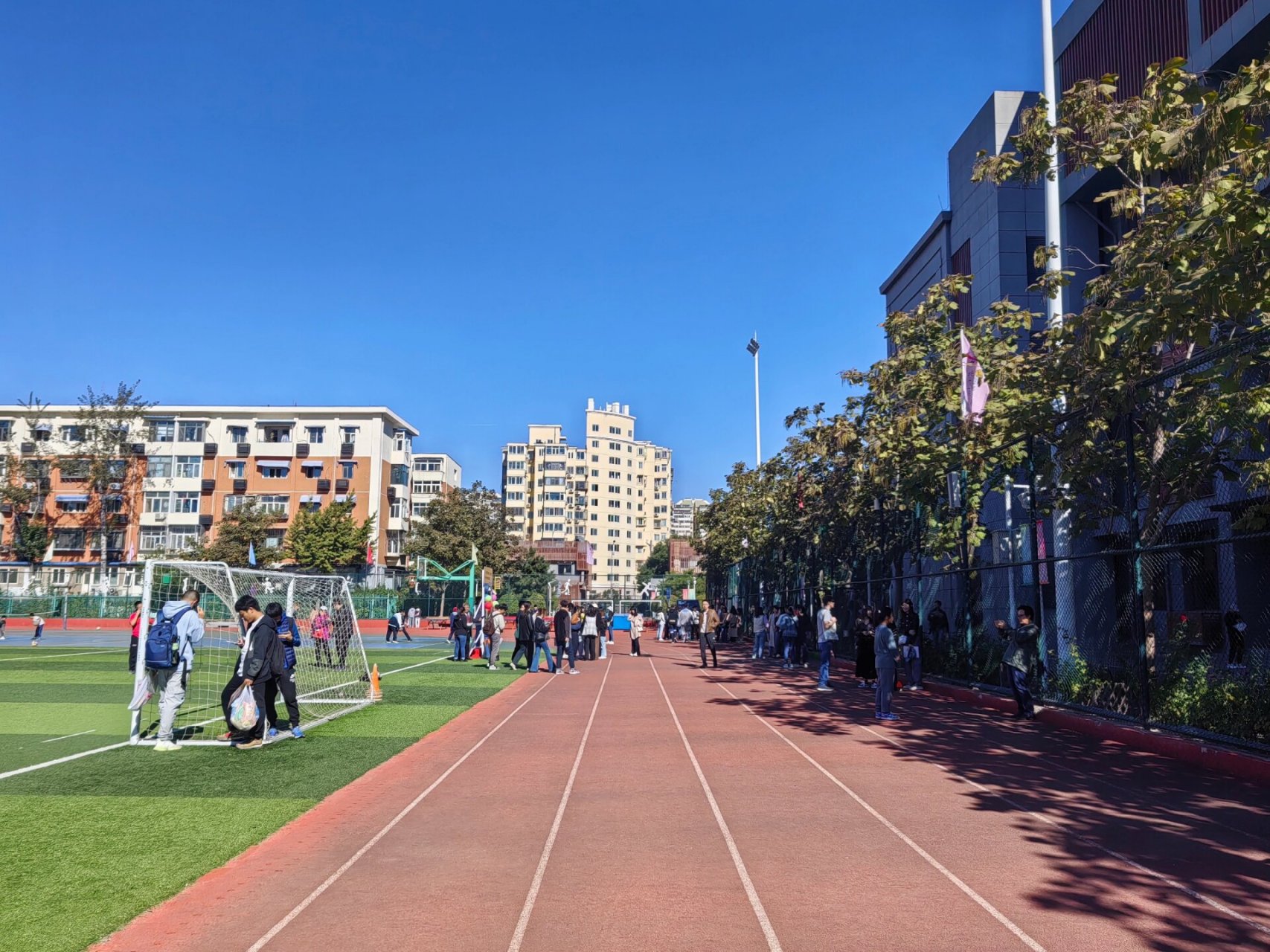 北京161中学 今天,恰逢高中母校:北京一六一中学的110周年校庆,因此特