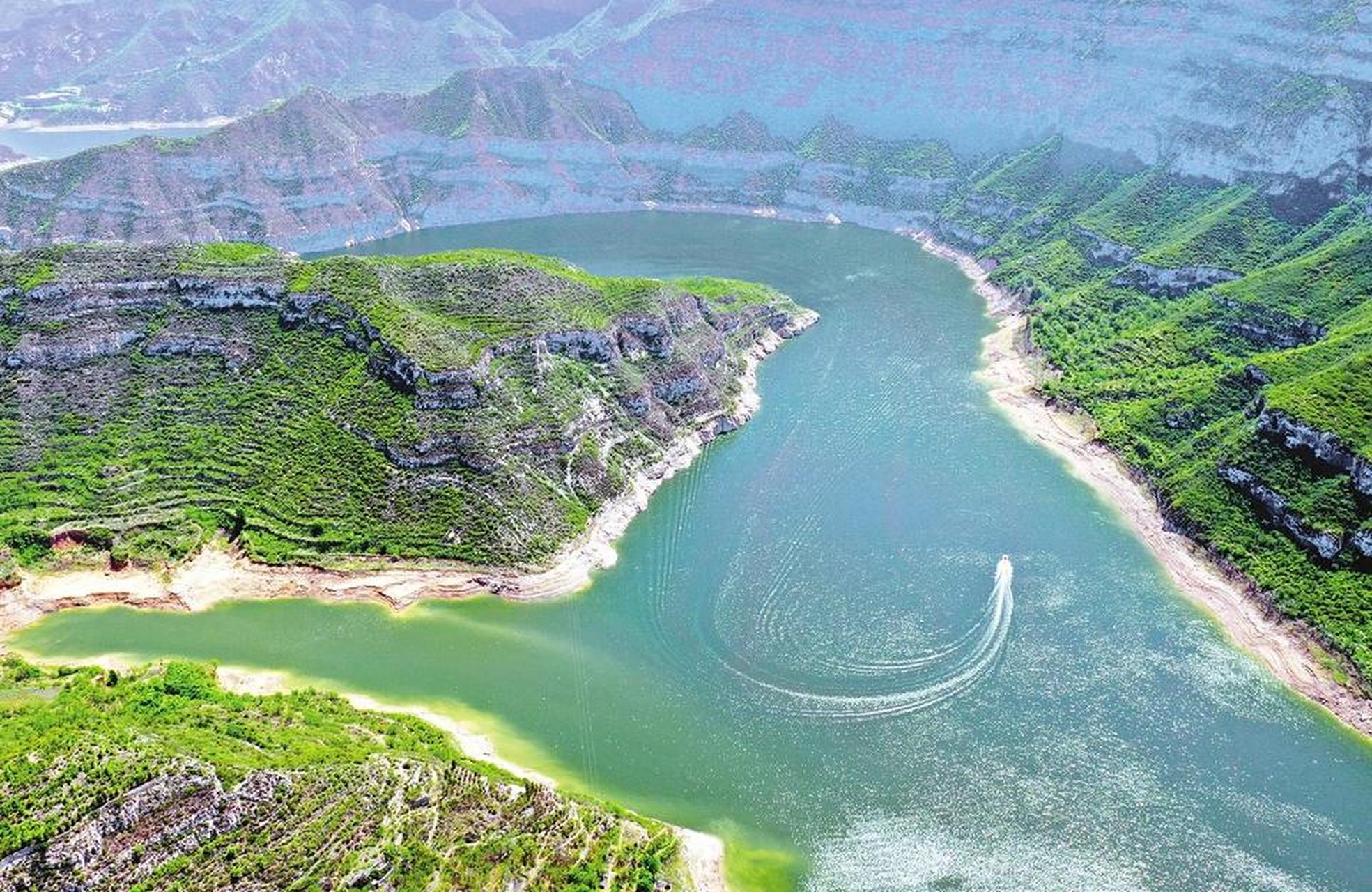 太原汾河二库是具有工程造型独特,人文景观丰富,历史文化厚重,生态