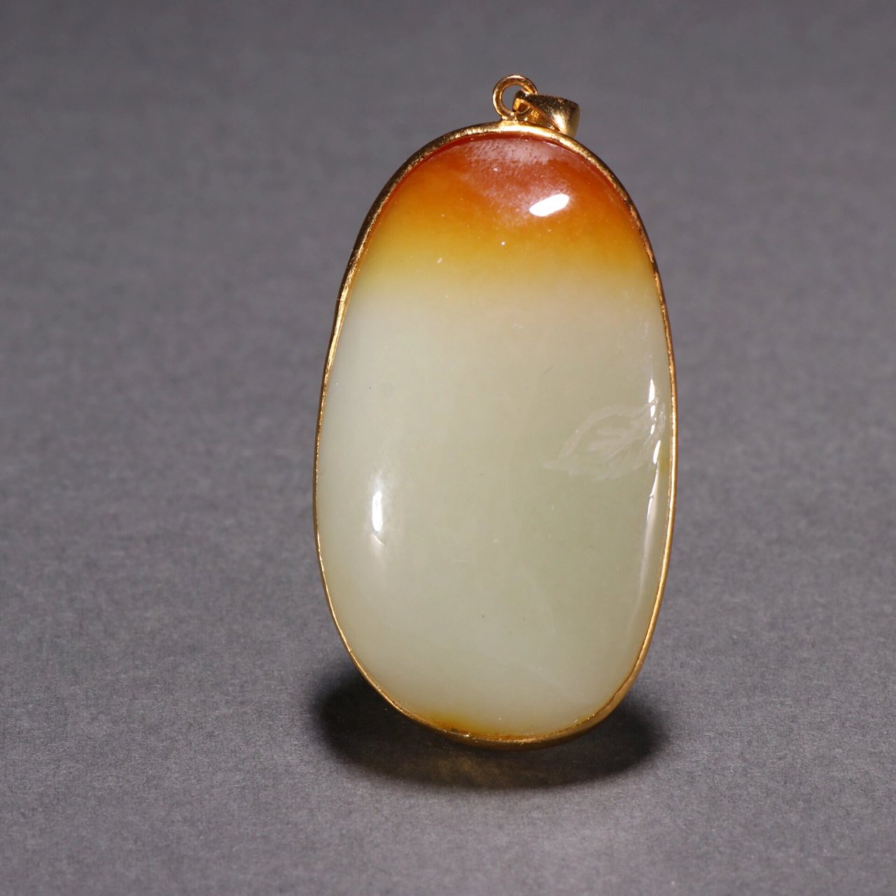 回流 和田玉包金挂坠 规格:高5.3㎝宽2.9㎝厚1.7㎝重40g