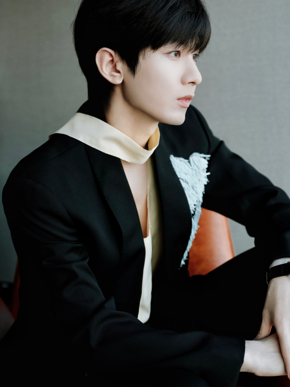 02#2023爱奇艺尖叫之夜#02  光耀流转78镌刻一秒心动  @成毅 一