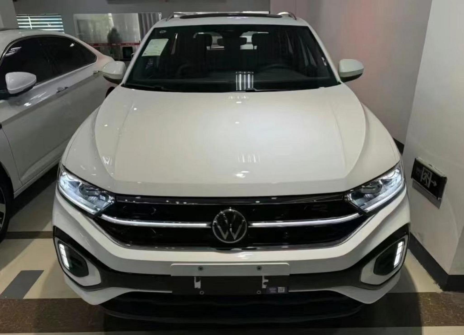 车型:大众 t-roc探歌 2023款 280tsi dsg两驱时光版 颜色:白色 指导价