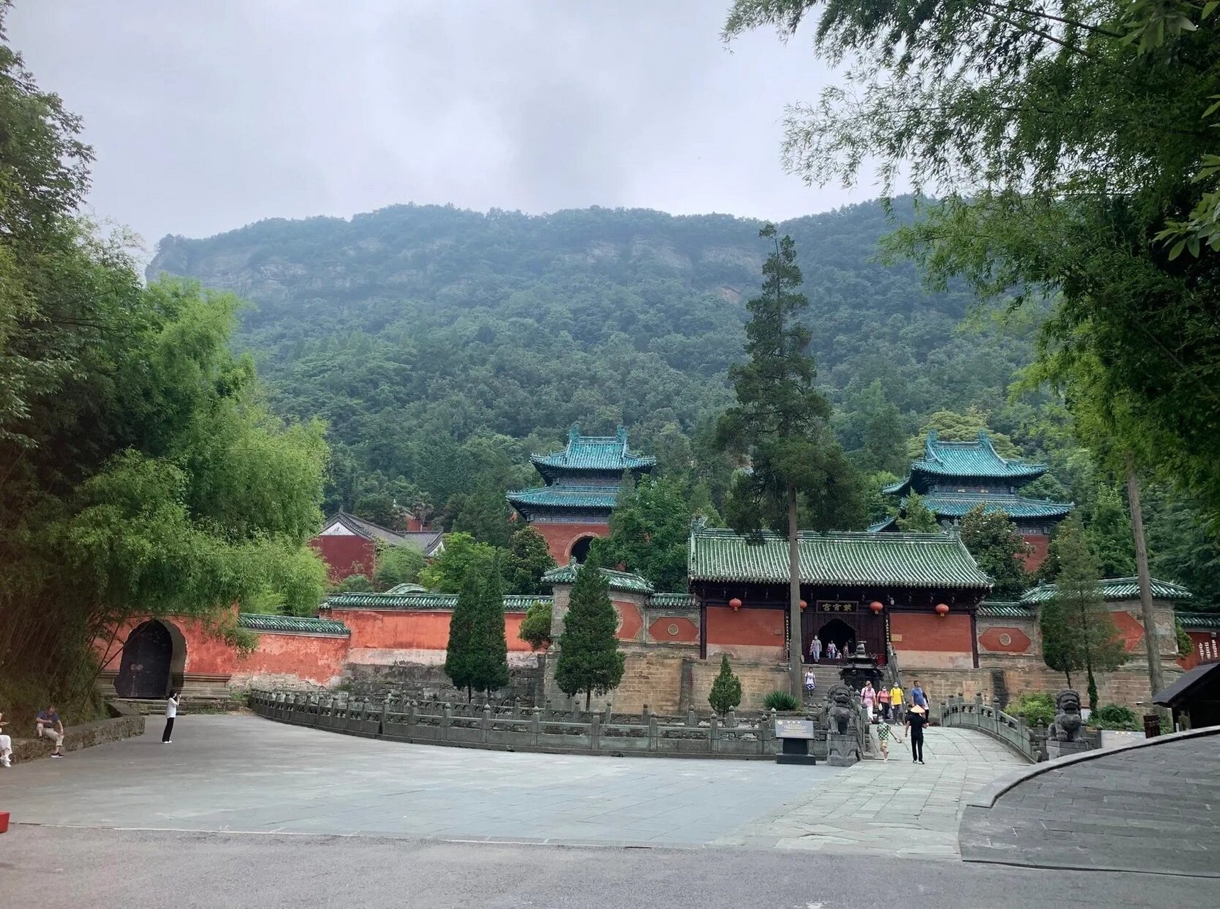 97【武当山攻略】登金顶祈福,游秘境武当 99景区介绍:武当山,位于