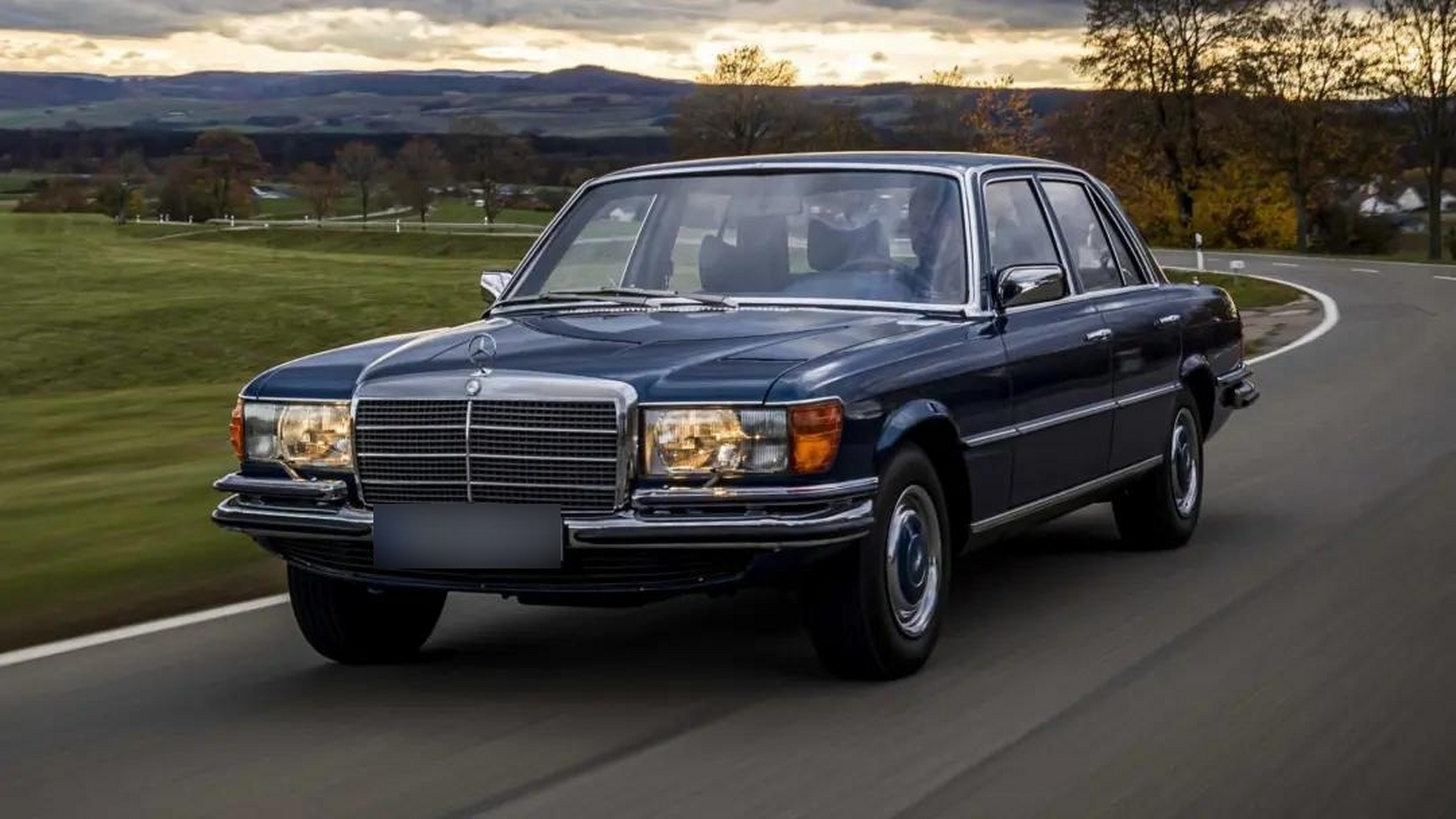 w116 70年代的奔驰450sel 6.9 向经典致敬