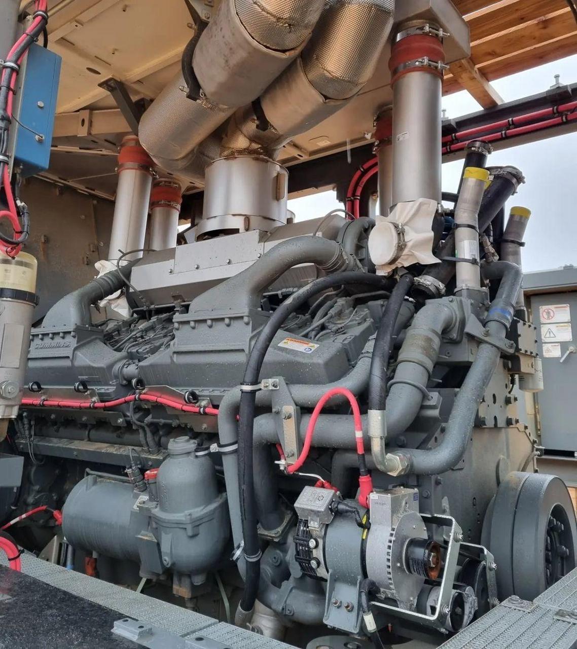 靓机欣赏发动机 利勃海尔配件,康明斯qsk60