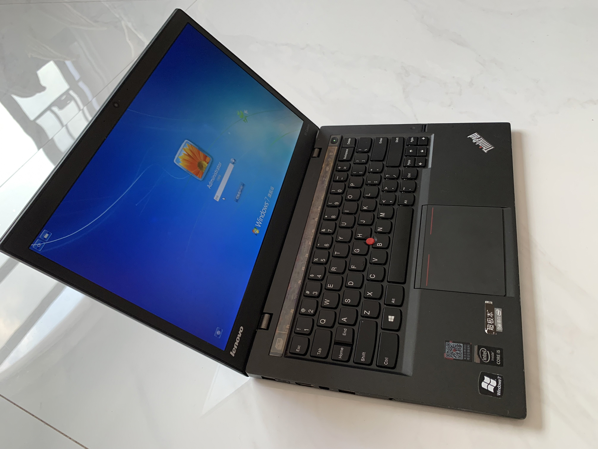 联想thinkpadx1图片