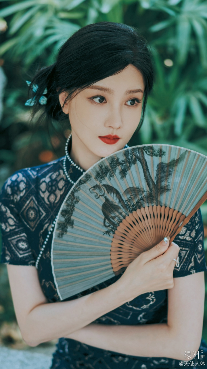 陈小纭春色旗袍壁纸图集. #陈小纭