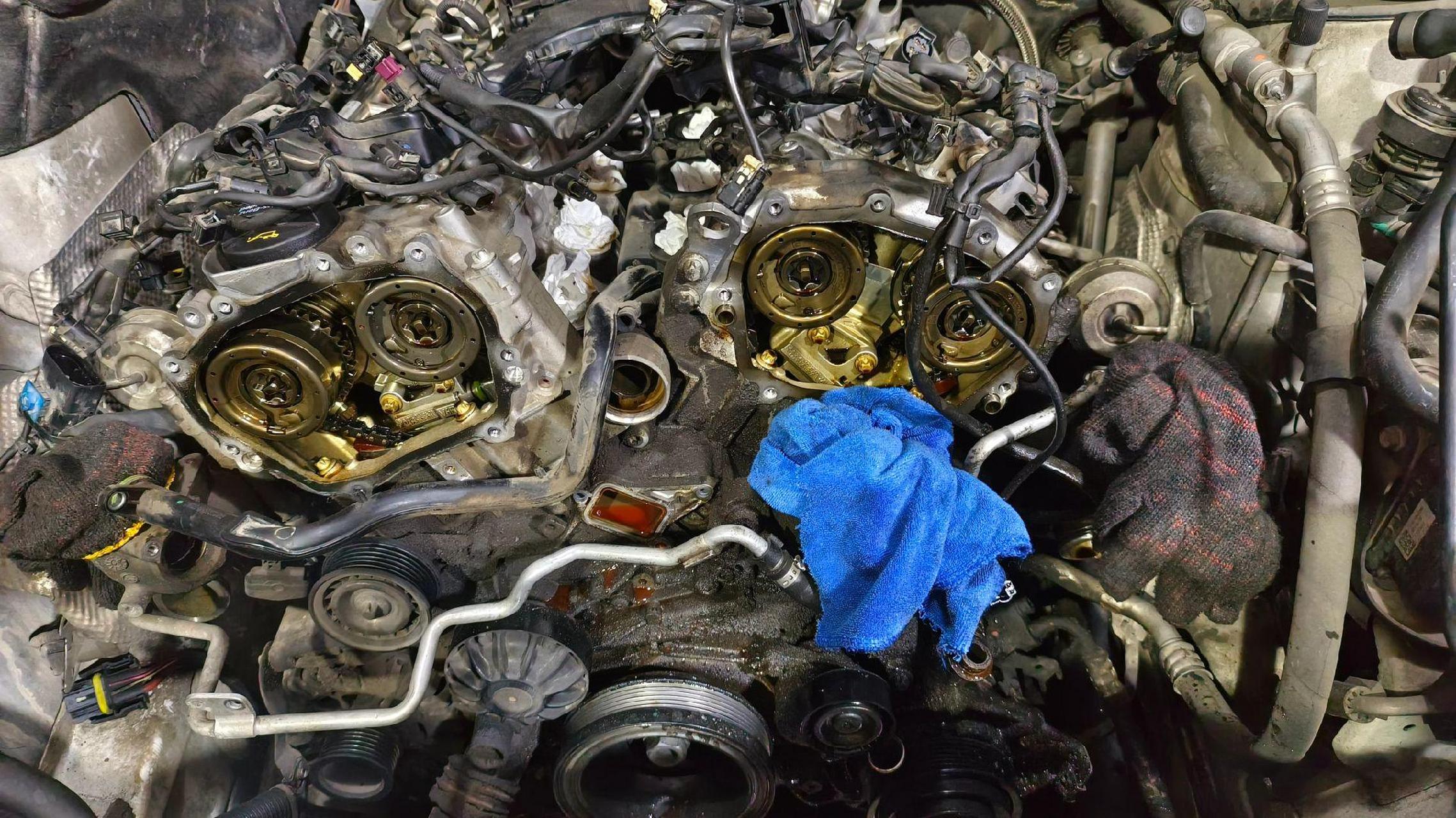 奔驰276发动机 漏油 漏水 漏气  冷启动异响亮发动机故障灯维修