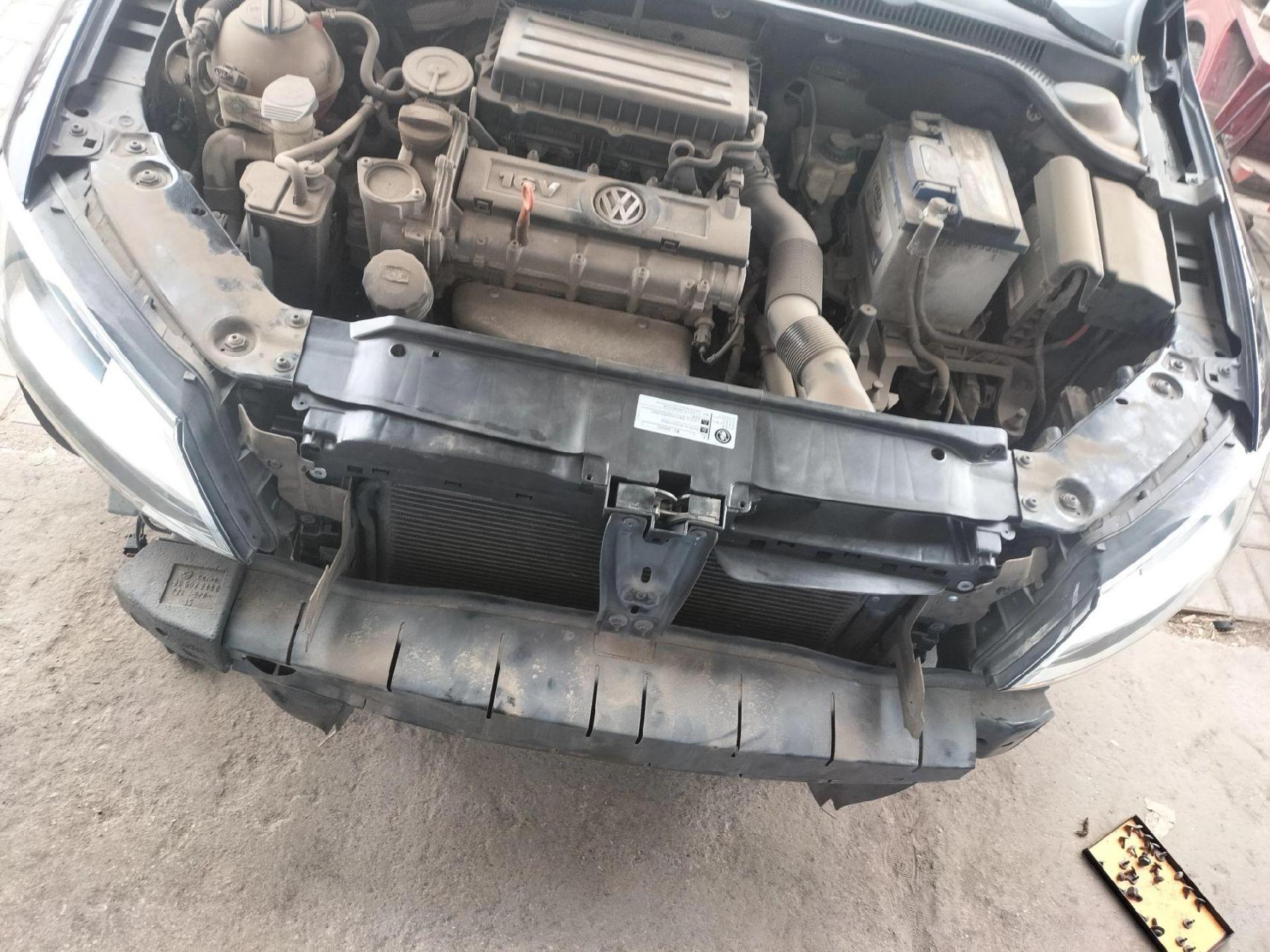 速腾更换水箱框架