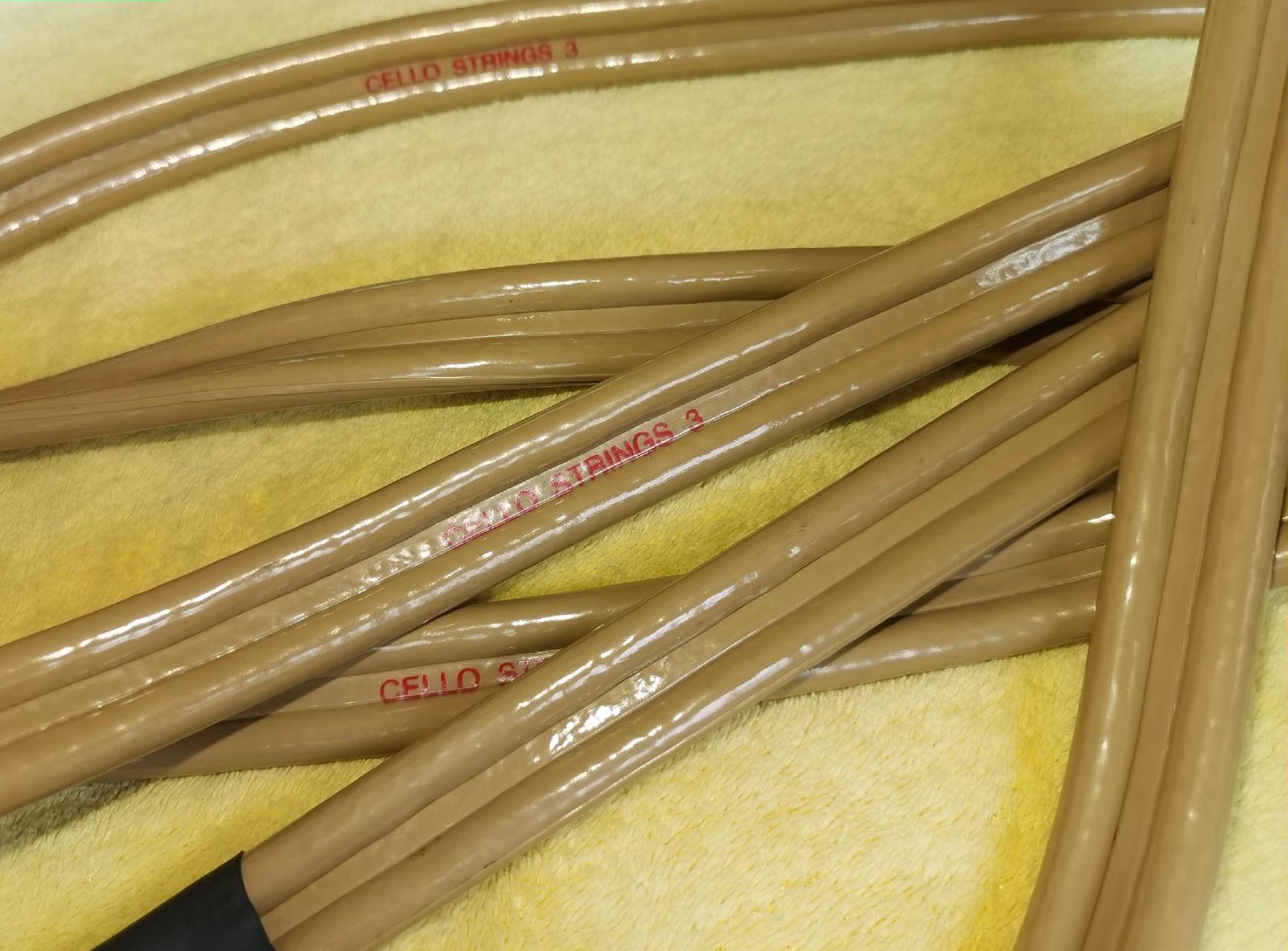 车佬cello strings 3喇叭线,3米长原厂成品线,成色很好.