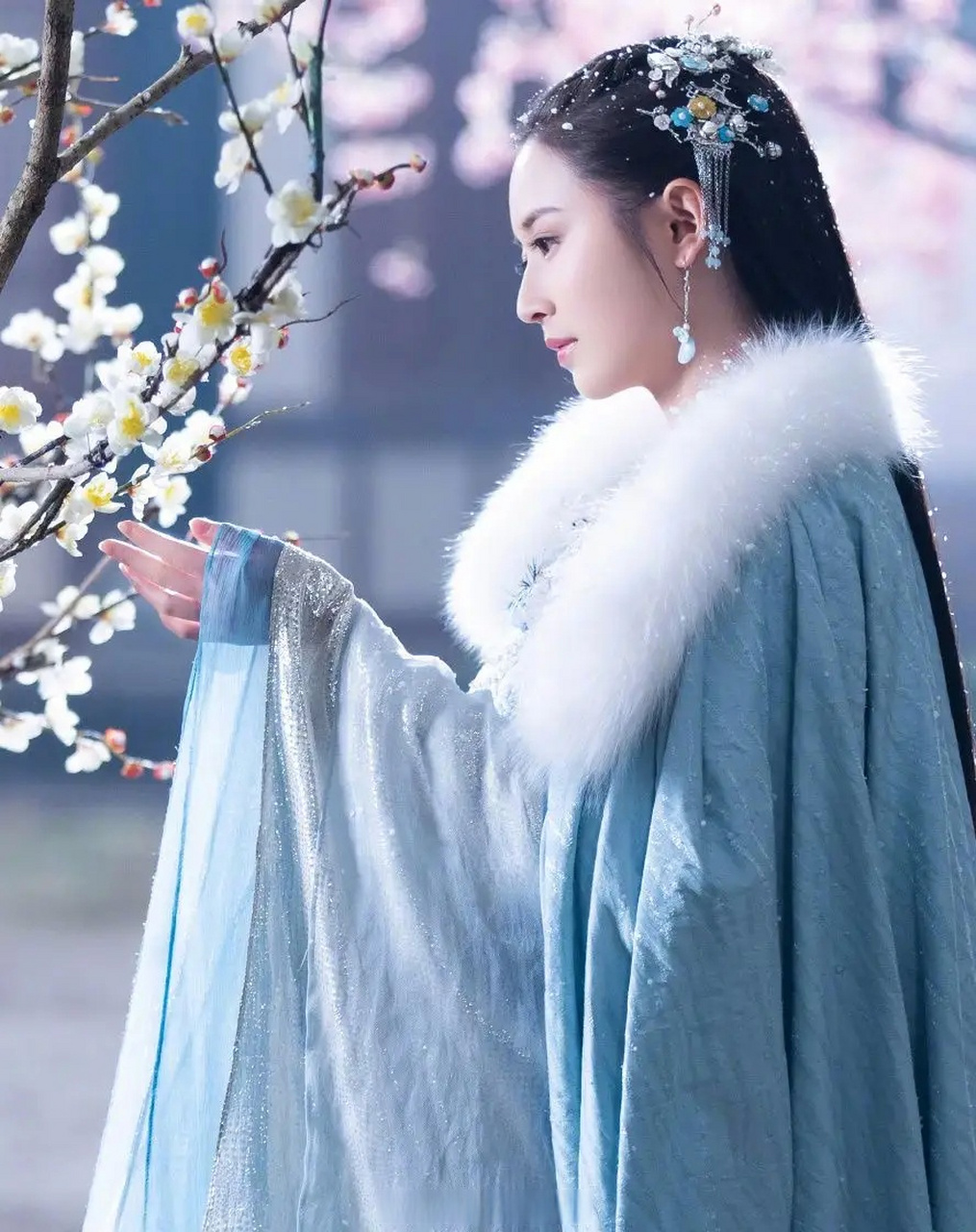 年轻女演员里,陈钰琪,王楚然,周也 被网友评为古装三美,有被惊艳到吗?