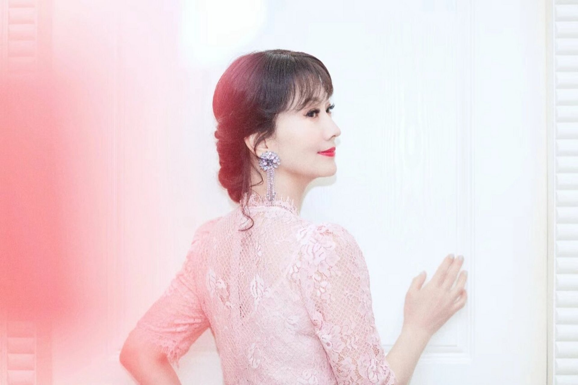 女神样本,赵雅芝 粉色蕾丝柔美性感,赵雅芝老师回眸一笑百媚生,六宫