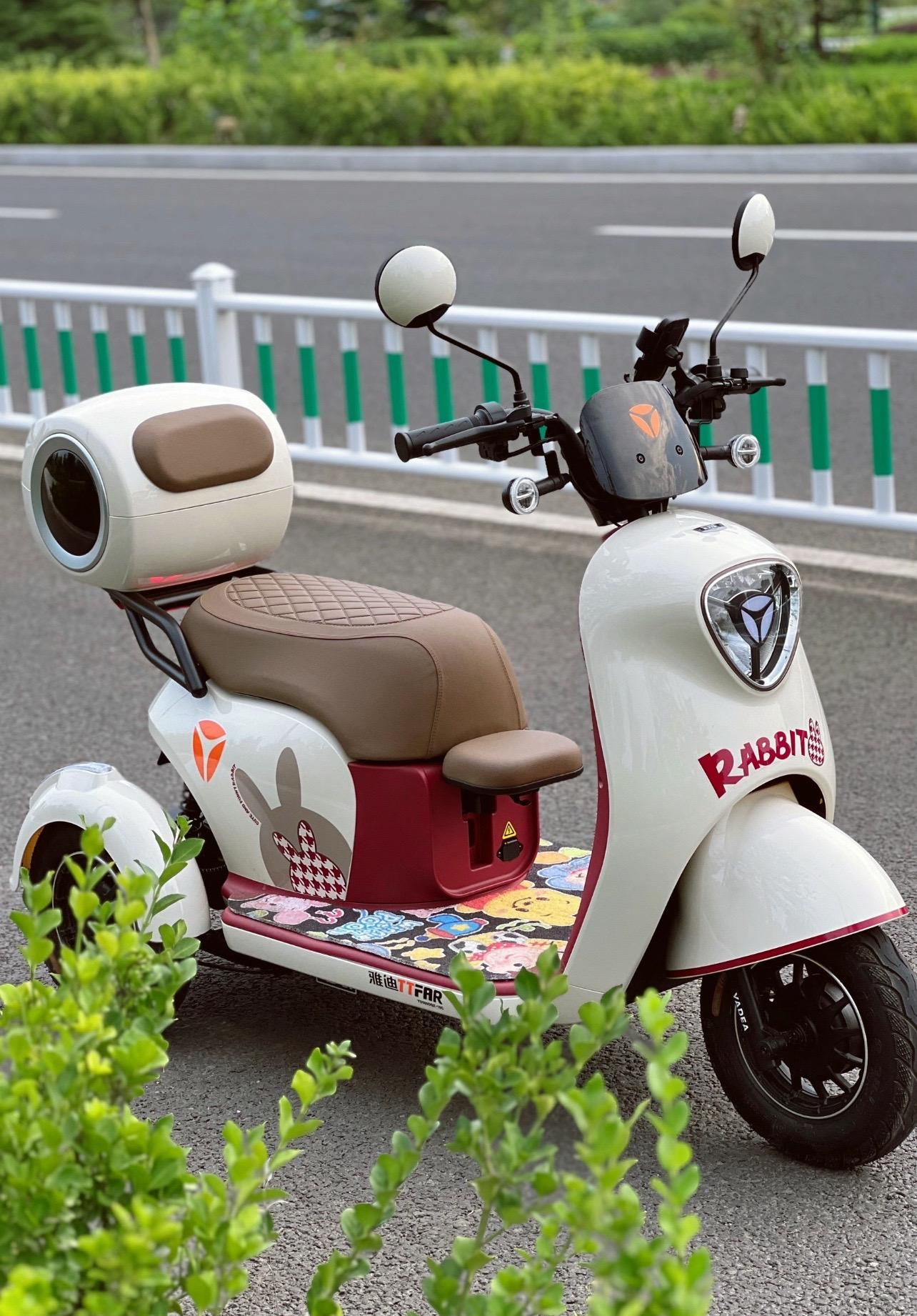 雅迪a7电动三轮车 雅迪a7三轮车 60伏23安时石墨烯电池 满电续航八十