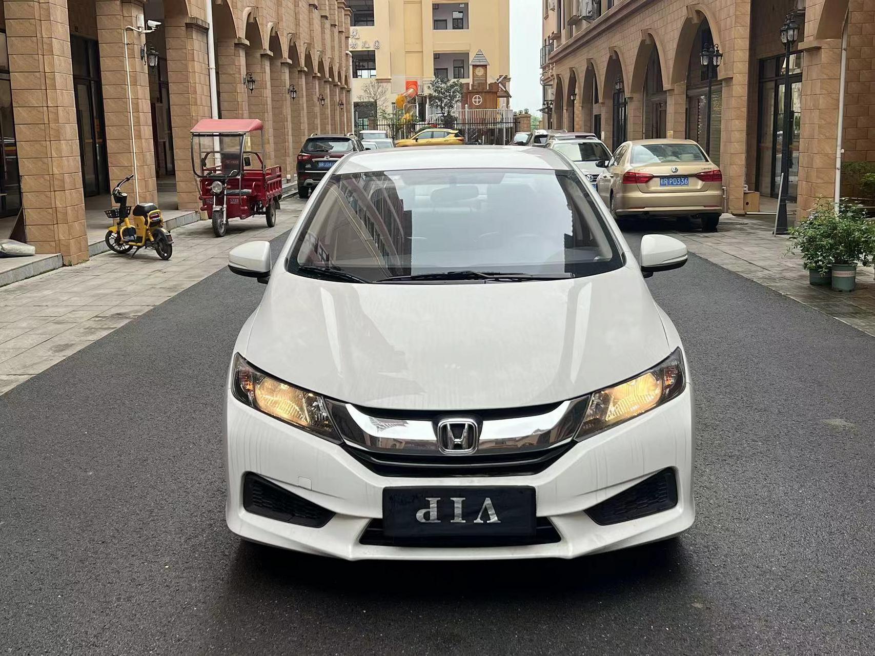 2019年本田锋范1.5l自动挡,5万多公里,费用长,全款4xx首付8800