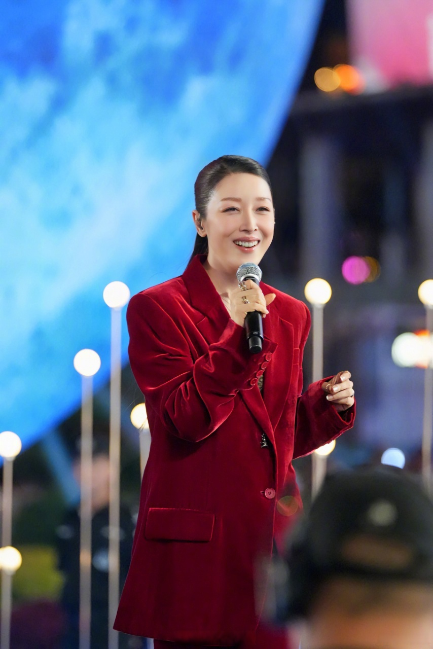 孙悦加盟中秋奇妙游# 姐姐孙悦 2023#中秋奇妙游# 《快乐指南》匀热