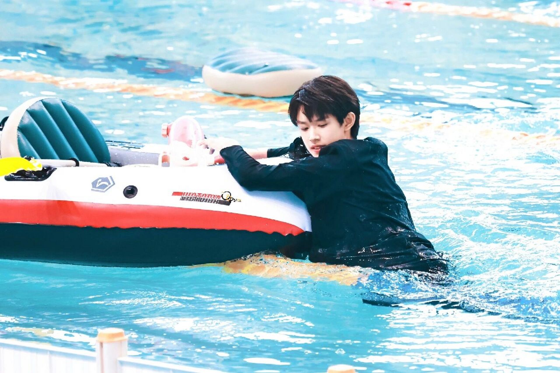 张极运动会神图(可当壁纸头像)     需要无水印评论区告诉我哦(三连