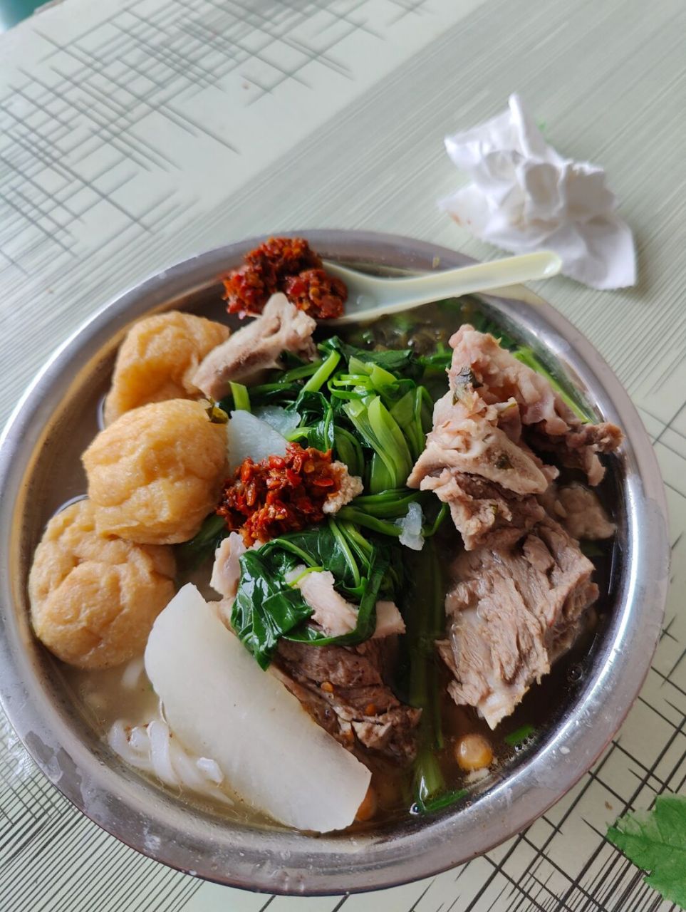 灵马骨头粉并不在灵马,而因为十多年前灵马人在武鸣开始做起,所以才有