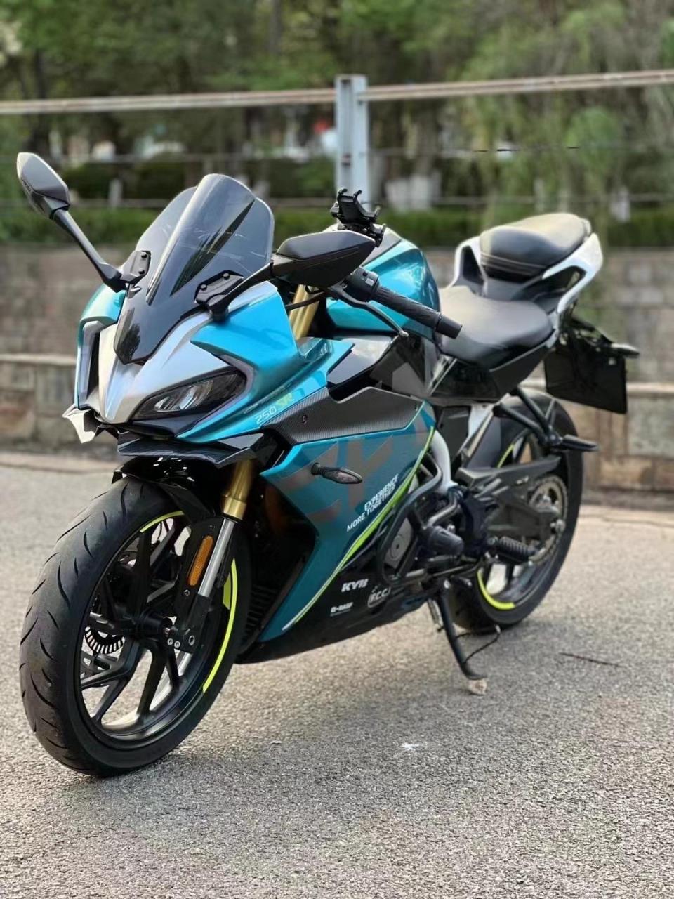 春风250sr赛道版高清图片